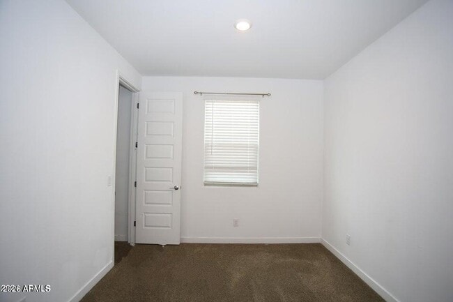Building Photo - 9231 W Montecito Ave