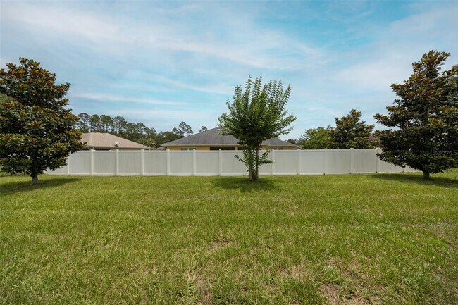 Building Photo - 35 Edge Ln