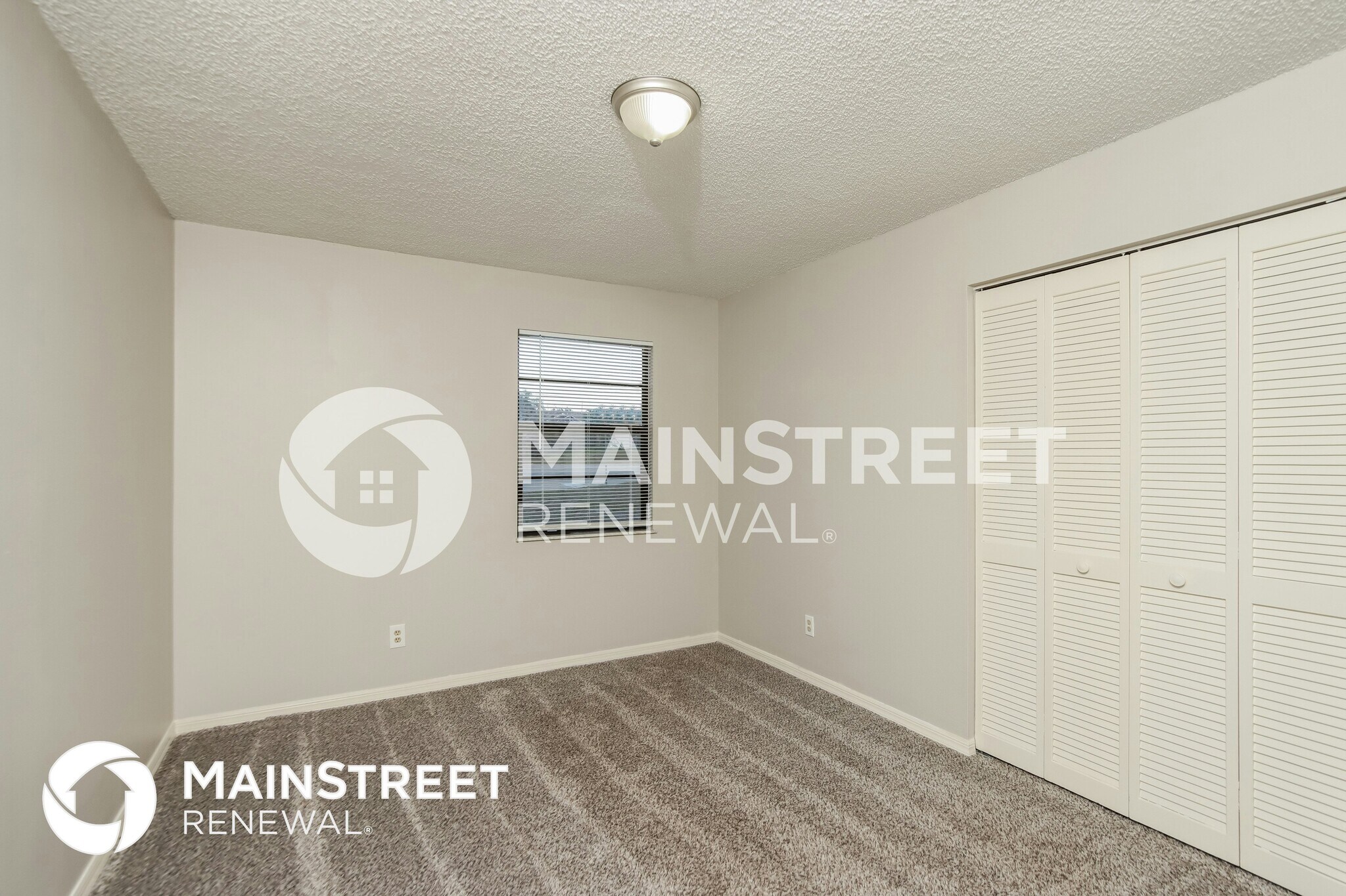 Building Photo - 339 13th Ln SW