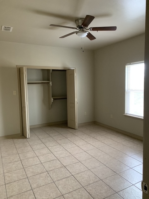 Guest Bedroom - 2201 E Travis St