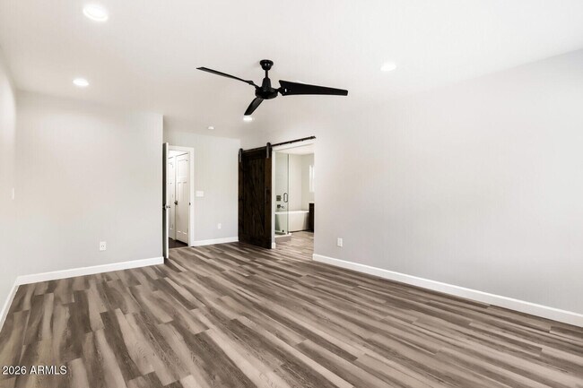 Building Photo - 9801 N 74th Pl