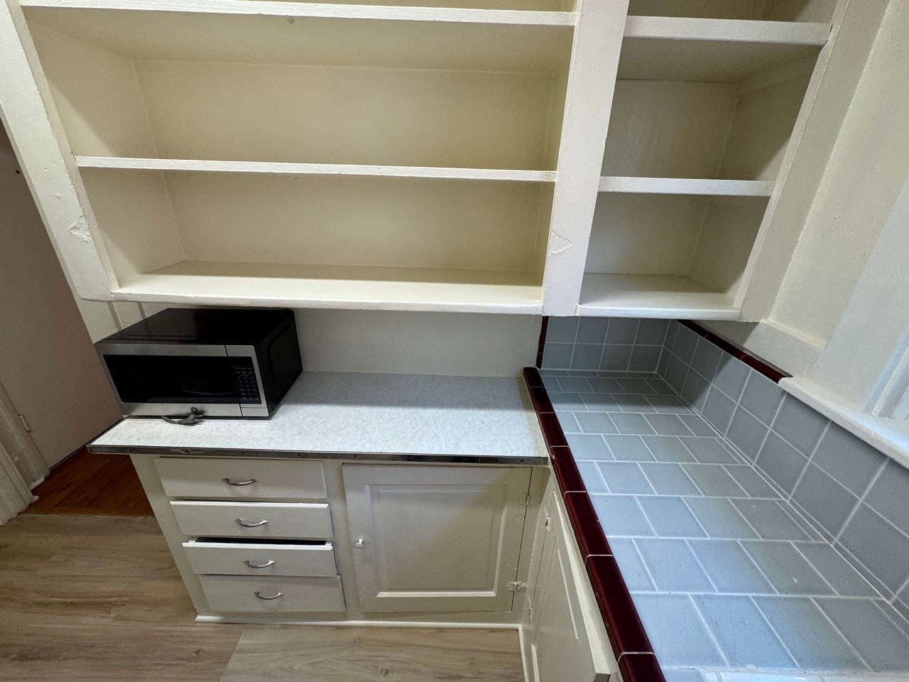 Building Photo - 40 Brooks Ave