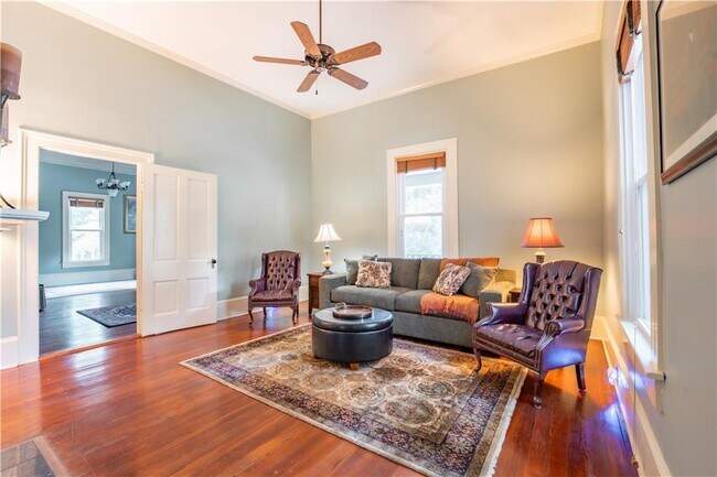 Building Photo - 152 Rivertown Rd