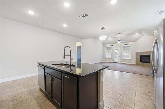 Building Photo - 5460 Blue Quail Dr