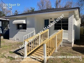 Building Photo - Updated, modern 3 bedroom, 1 bathroom sing...