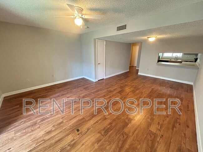 Building Photo - 4213 S Semoran Blvd