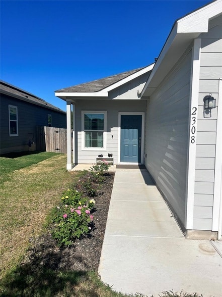 Building Photo - 2308 Nightview Dr