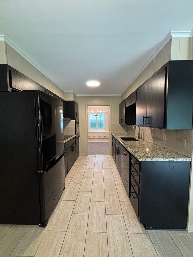 Building Photo - A House For Rent Does Not Come For Rent Ve...