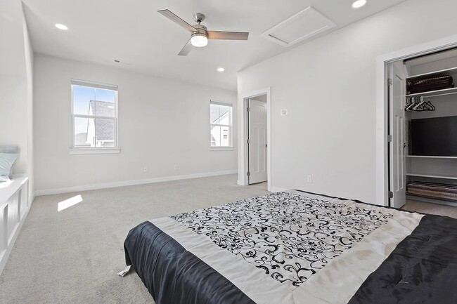 Building Photo - 194 Ashington Cir