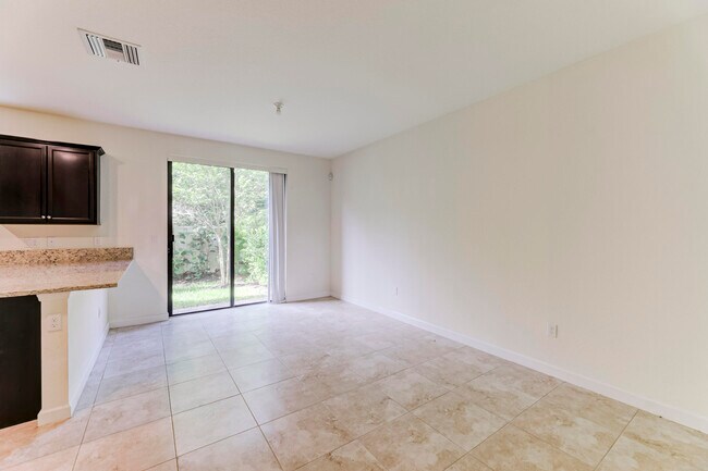 Building Photo - 4022 Devenshire Ct