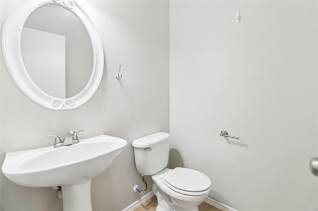 Building Photo - 6321 Stone Lake Dr