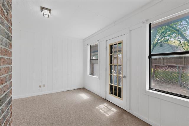 Building Photo - 7517 Crosstimbers Ln