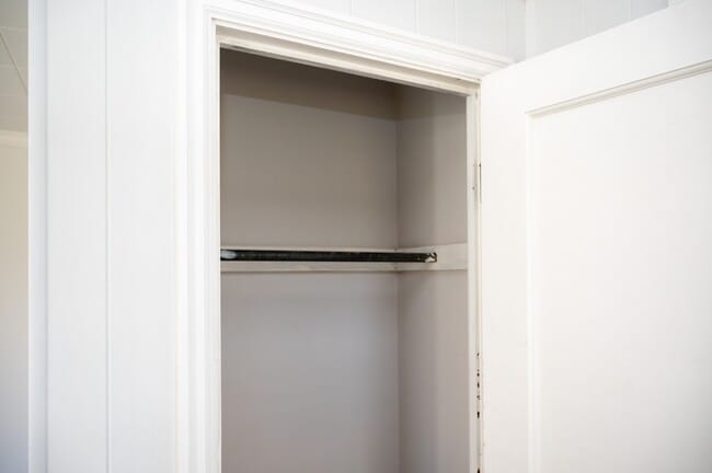 Building Photo - 3244 Marion Rd SE