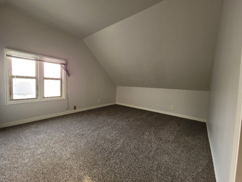 Building Photo - 549 15th St