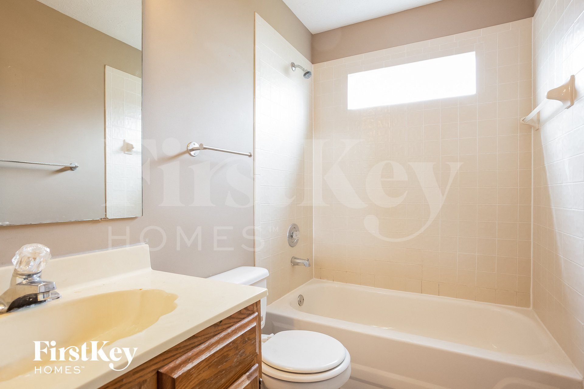 Building Photo - 515 Palmyra Dr