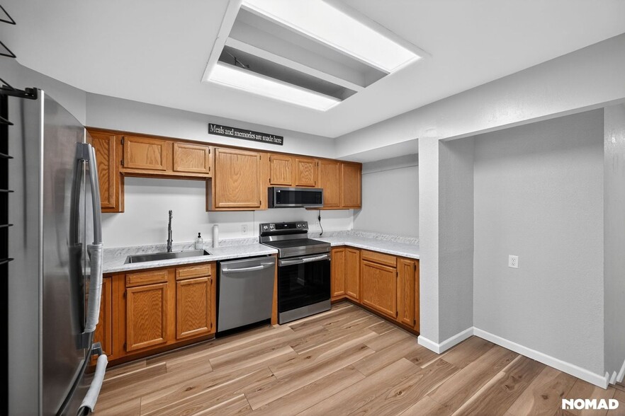 Building Photo - 2180 E 90th Ave