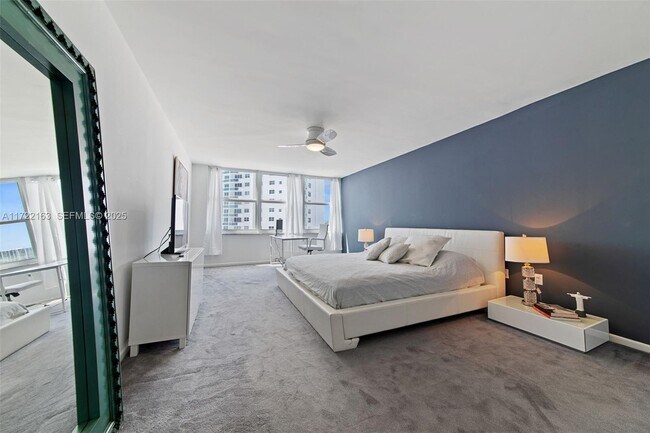 Building Photo - 2751 S Ocean Dr