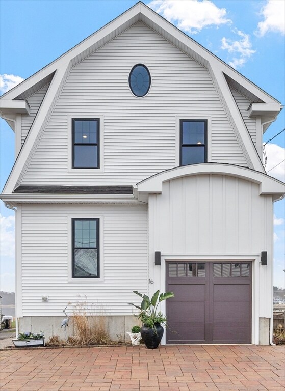 Building Photo - 16 Fosters Point