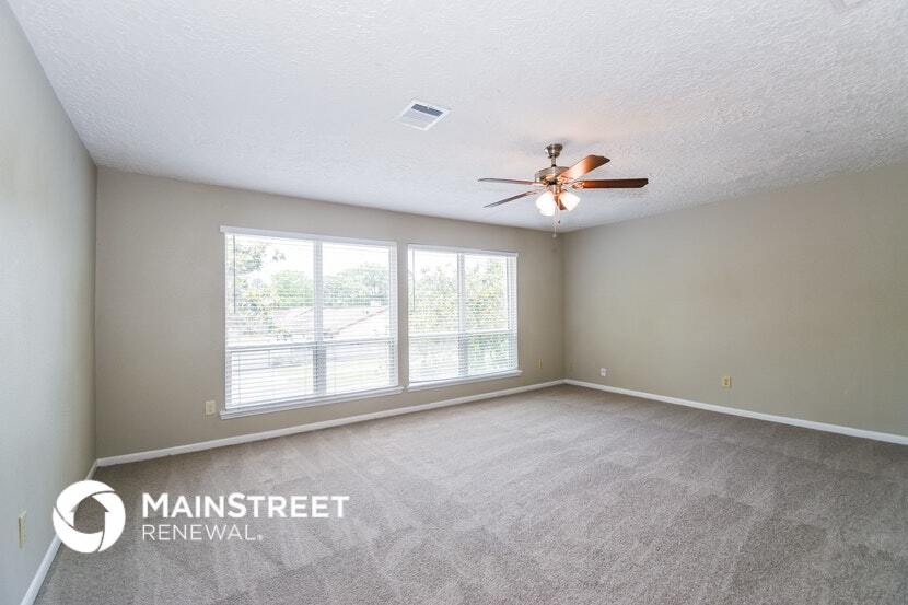 Building Photo - 2422 Hilton Head Dr