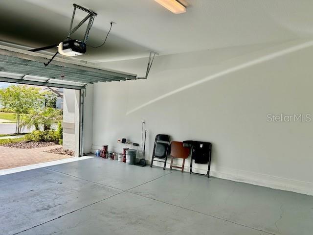 Building Photo - 9750 Campanula Ct