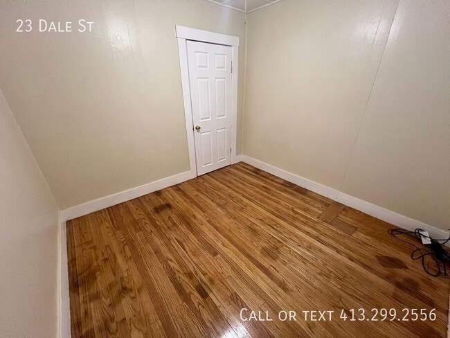 Building Photo - 23 Dale St