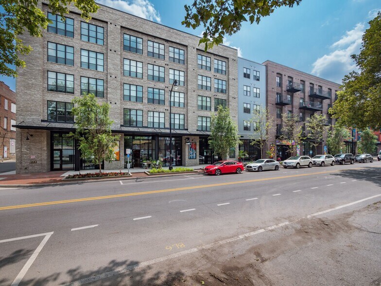 Building Photo - 135 Dakota Ave