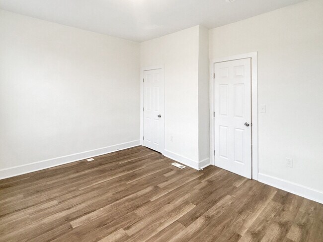 Building Photo - 2217 Riggs Ave