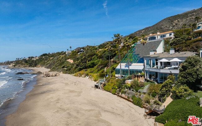 Building Photo - 33340 Pacific Coast Hwy
