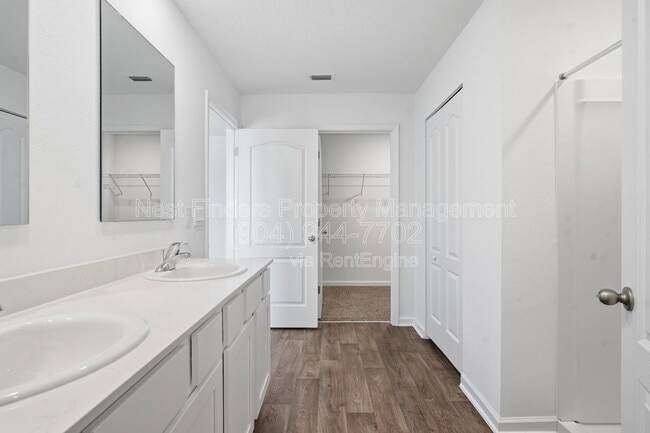 Building Photo - 190 Ardila Cir