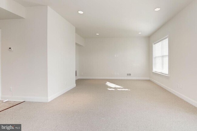 Building Photo - 25442 Hopton House Terrace