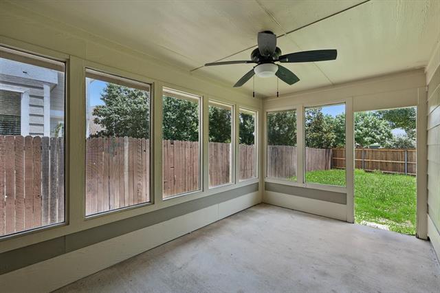 Building Photo - 909 Whisper Ln