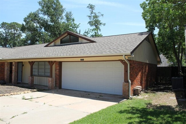 Building Photo - 10031 Haddington Dr