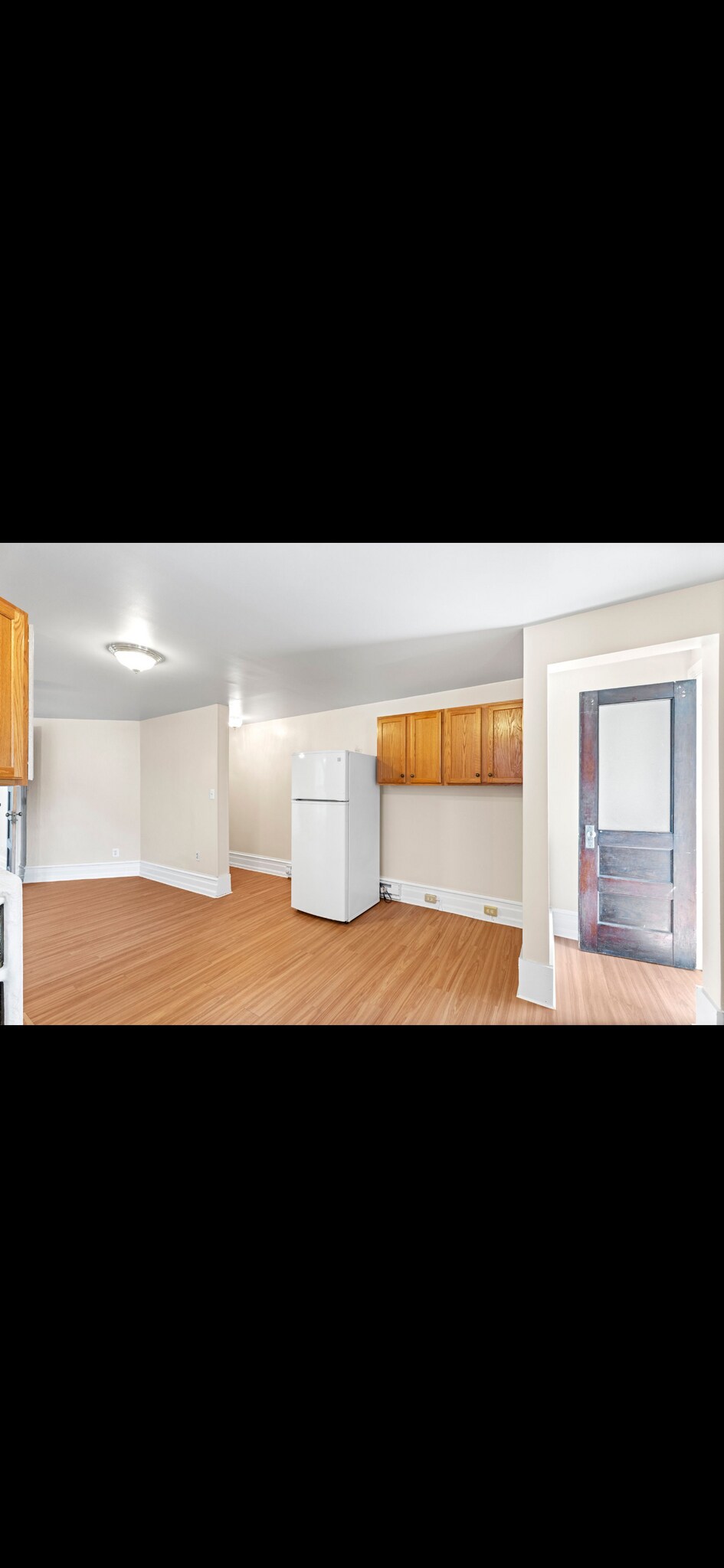 Building Photo - 1420 W Linden St