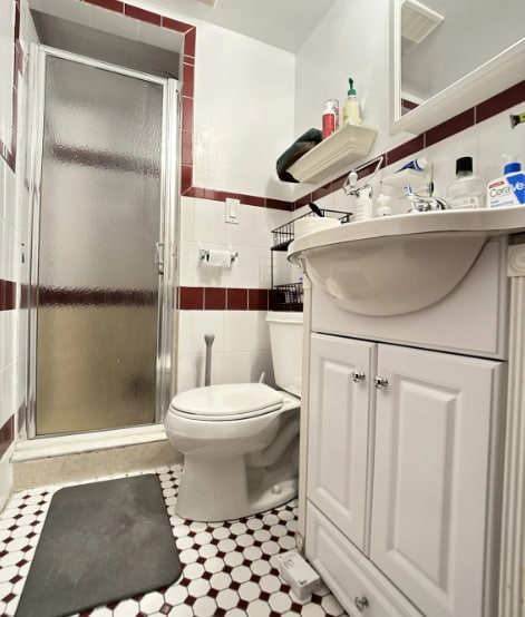 Building Photo - 27 South Crescent Circuit