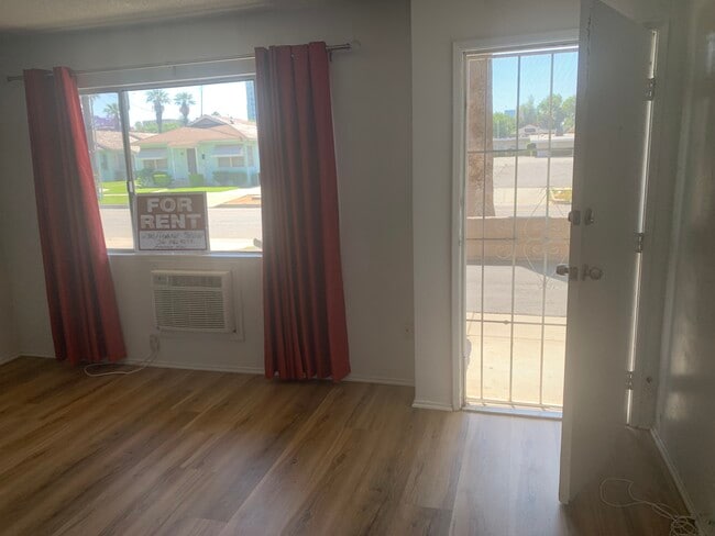 Unit entrance - 4211 11th St