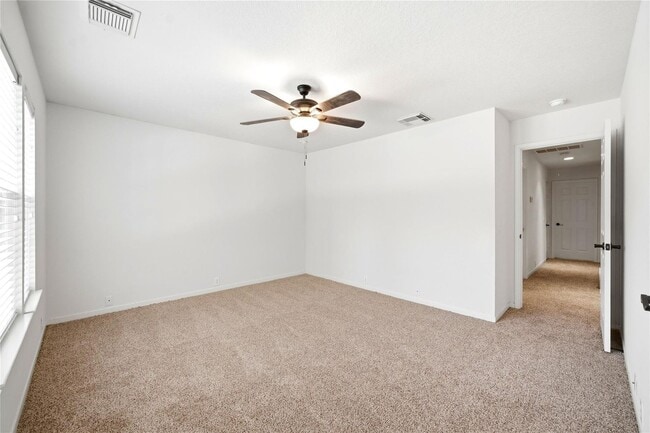Building Photo - 727 Cypresswood Ridge