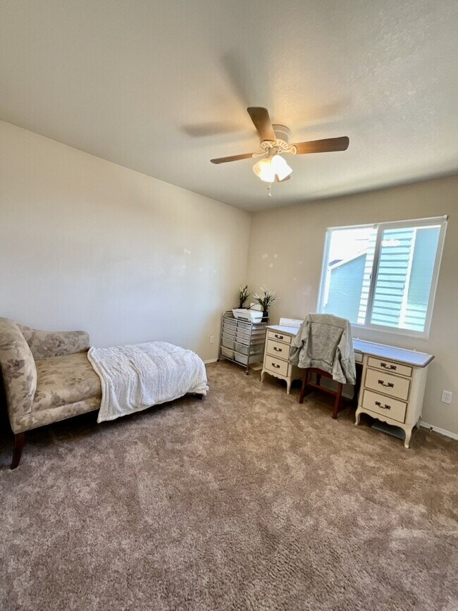 Building Photo - "Spacious 3-Bed with bonus room Sanctuary with 2.5 Baths in Fountain, CO – Your Serene Retreat Aw...