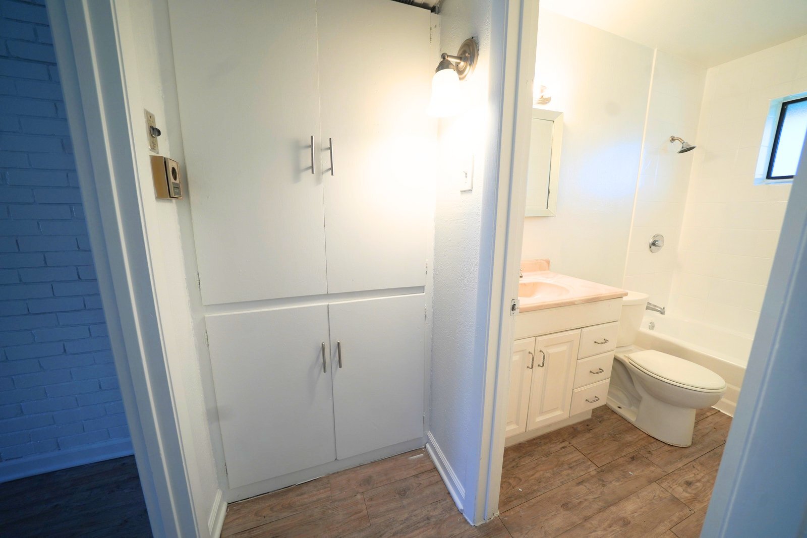 Building Photo - 5221 Bonita Ave