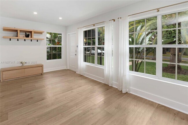 Building Photo - 1417 Jackson St