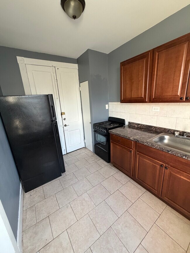 Building Photo - Woodward Apts