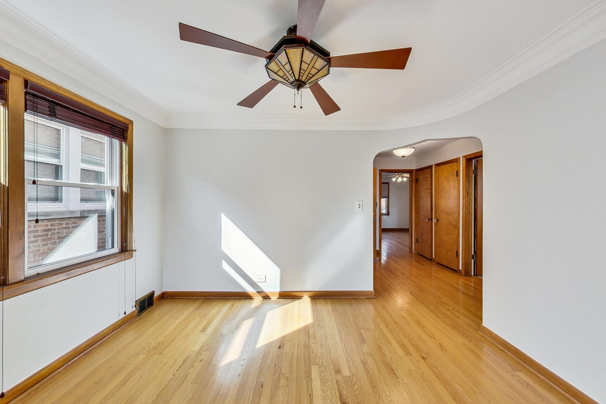 Building Photo - 5644 N Meade Ave