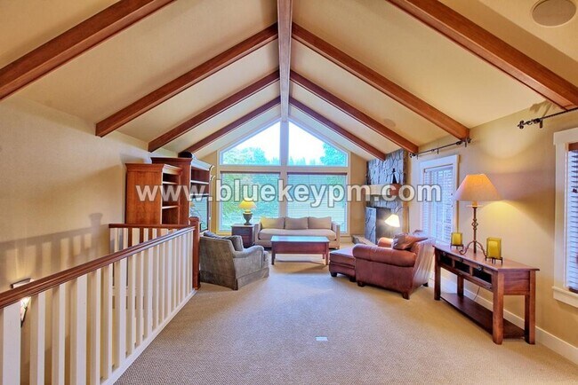 Building Photo - 3 Bed, 2 Bath, 1 Acre Home in Ridgefield, WA