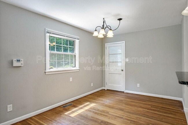 Building Photo - 200 N Grove Ave