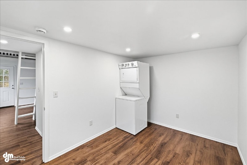 Building Photo - 52176 Merrill Ave