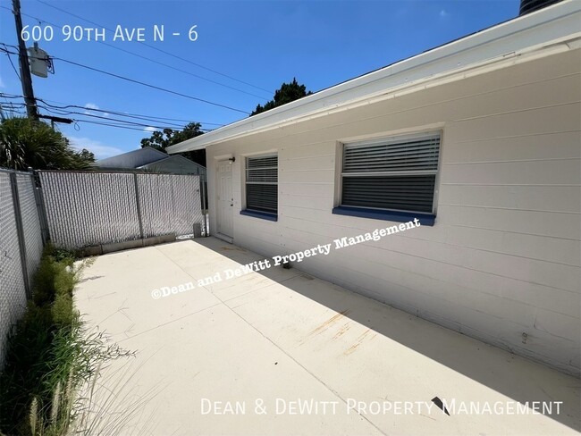 Building Photo - 600 90th Ave N