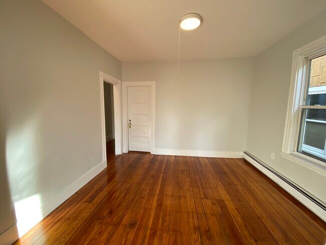 Building Photo - 632 Dorchester Ave