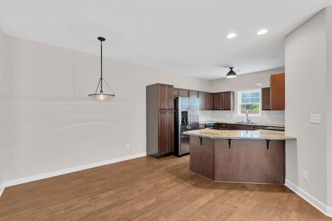 Building Photo - Townhome for Rent!