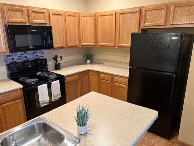 Building Photo - Modern Brick Ranch with 3 Bedrooms, 1.5 Ba...