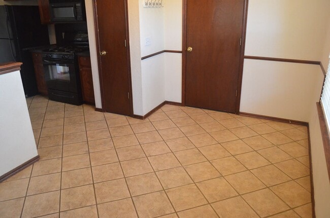 Building Photo - Great Home, Great Value