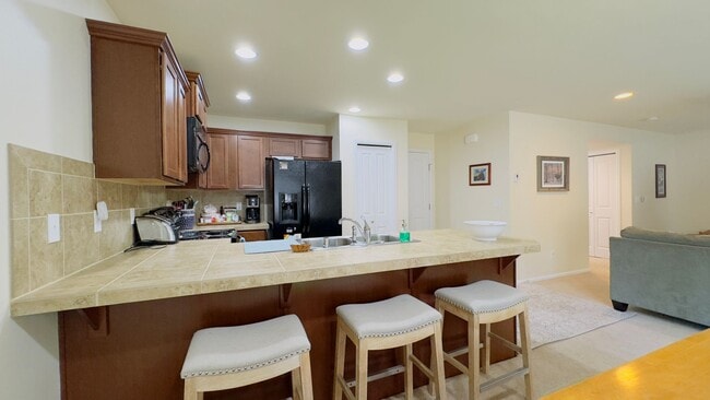 Building Photo - 4 Bedroom + Office in NE Lacey - Fully Fenced Yard and Minutes from freeway and JBLM - Available ...